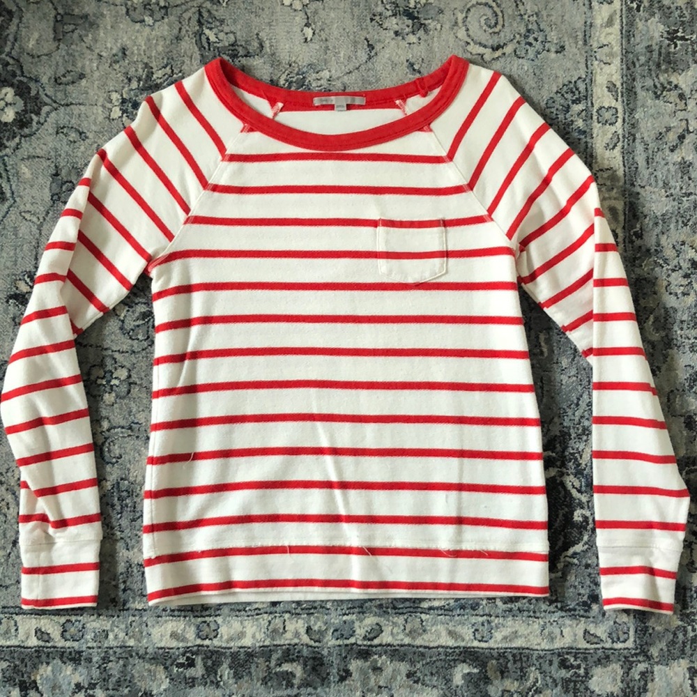 GAP crew neck sweater